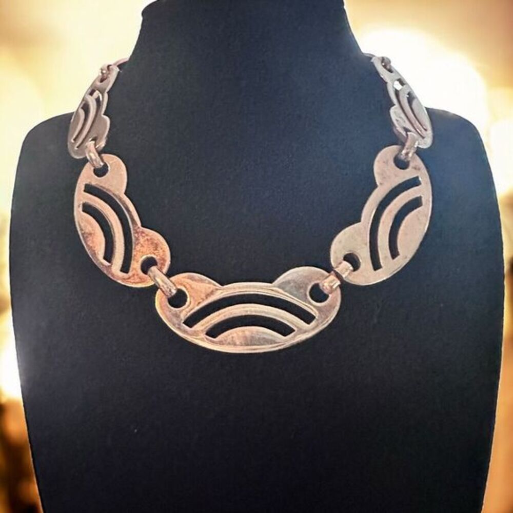 Vintage Choker Style Necklace Modernist Style‎ Gold Tone 15 Inch 1970s 80s